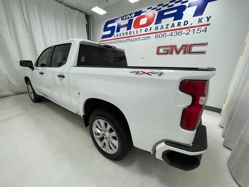 Used 2022 Chevrolet Silverado 1500 Custom AWD/4WD image 8