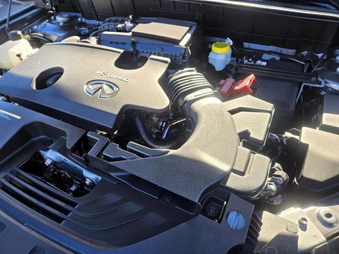 New 2025 INFINITI QX50 Luxe image 19