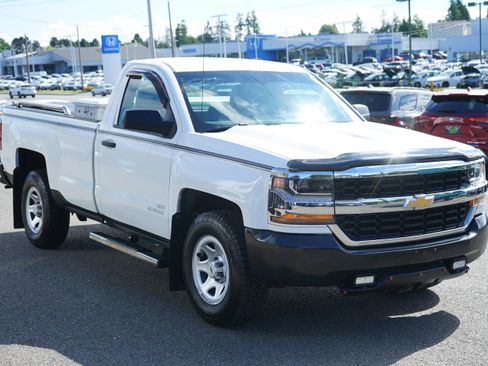 Used 2018 Chevrolet Silverado 1500 W/T RWD image 8
