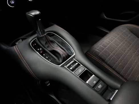 Used 2025 Honda HR-V Sport image 31