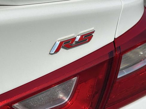 Used 2019 Chevrolet Malibu RS FWD image 11