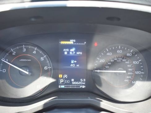 Used 2020 Subaru Crosstrek 2.0i Premium AWD/4WD image 19