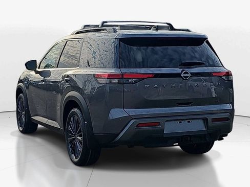 New 2026 Nissan Pathfinder SL w/ SL Premium Package FWD image 6