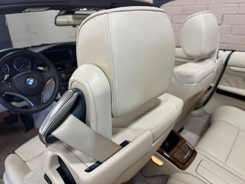 Used 2008 BMW 335i Convertible image 27