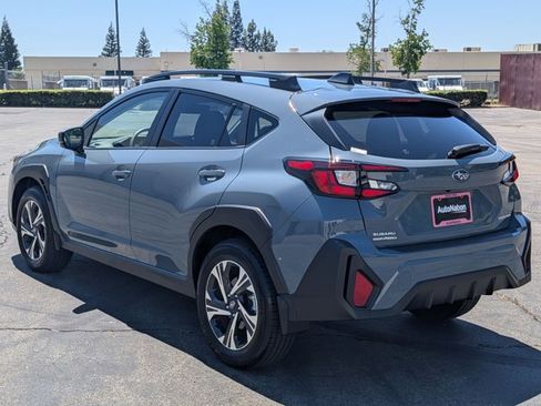 Used 2024 Subaru Crosstrek 2.0i Premium AWD/4WD image 8