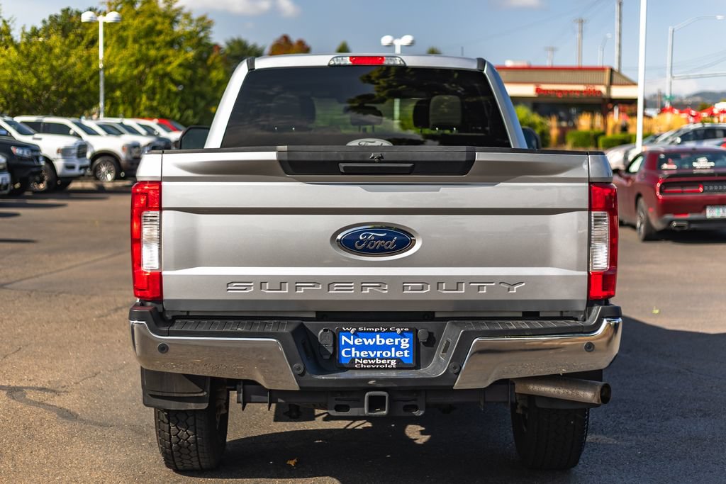 Used 2018 Ford F350 XLT w/ XLT Value Package AWD/4WD image 11