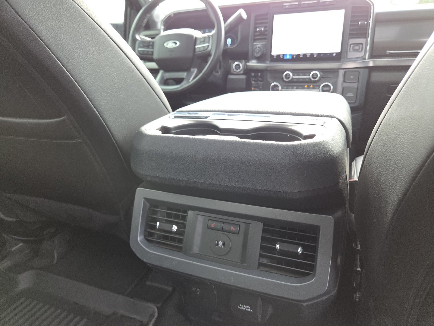 Used 2024 Ford F250 Lariat w/ Lariat Ultimate Package AWD/4WD image 29