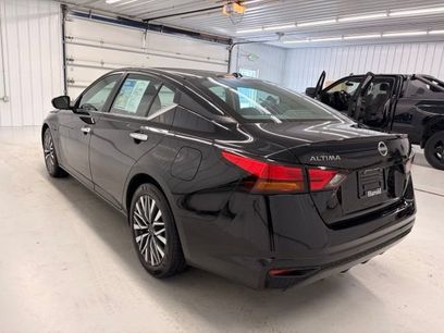 Used 2025 Nissan Altima 2.5 SV