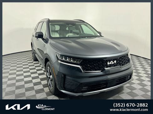 Used 2022 Kia Sorento EX w/ Panoramic Sunroof Package FWD image 1