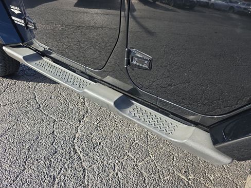 Used 2011 Jeep Wrangler Unlimited Sahara w/ Dual Top Group image 28