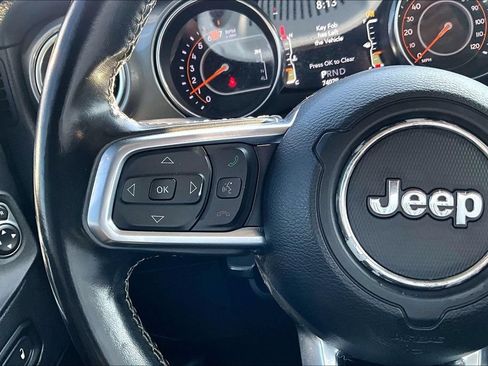 Used 2021 Jeep Wrangler Unlimited Sahara AWD/4WD image 23