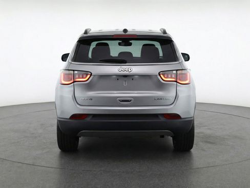 Used 2025 Jeep Compass Limited AWD/4WD image 7