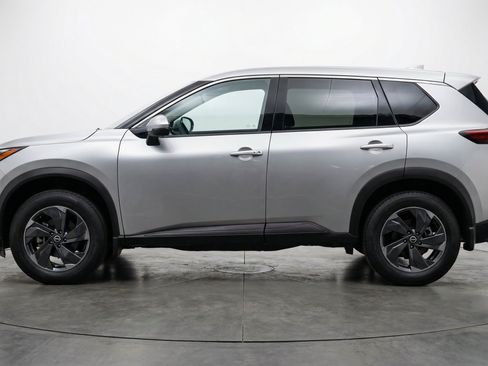 Used 2025 Nissan Rogue SV FWD image 5