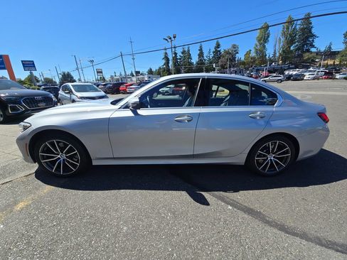 Used 2019 BMW 330i xDrive Sedan w/ Convenience Package AWD/4WD image 4