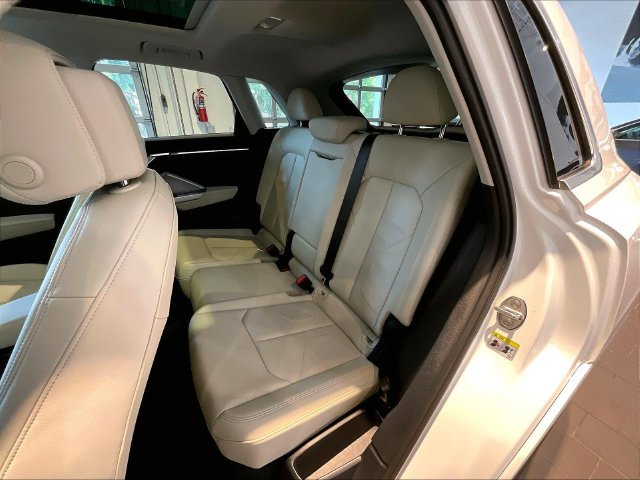 Certified 2023 Audi Q3 2.0T Premium w/ Convenience Package AWD/4WD image 25