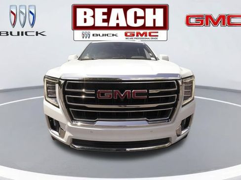Used 2024 GMC Yukon XL SLT w/ SLT Premium Package AWD/4WD image 8
