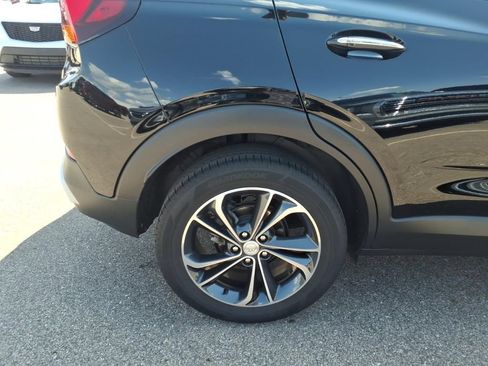 Used 2023 Buick Encore GX Select FWD image 25