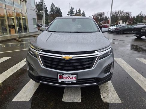 Used 2024 Chevrolet Equinox LT image 3