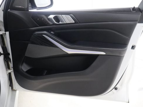Used 2020 BMW X7 M50i AWD/4WD image 30