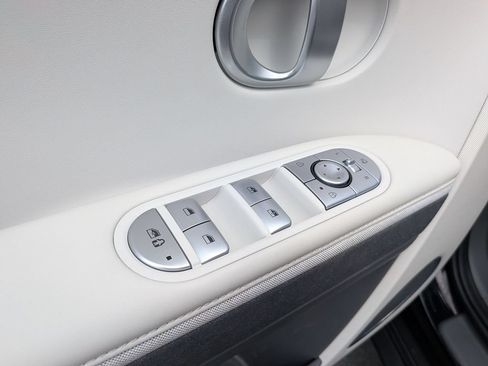 Certified 2023 Hyundai Ioniq 5 SEL RWD image 13