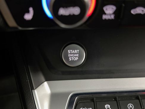 Used 2019 Audi Q3 2.0T Premium Plus w/ Premium Plus Package image 25