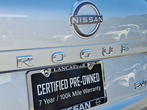 Certified 2023 Nissan Rogue SV w/ SV Premium B Package AWD/4WD image 31