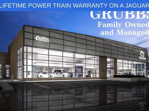 Used 2025 Jaguar F-PACE R-Dynamic S image 9