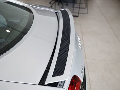 Used 2011 Audi R8 V10 image 16