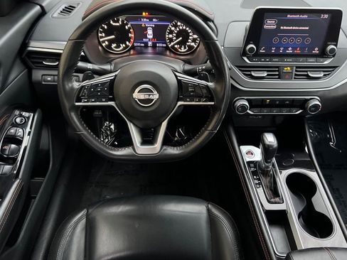Used 2023 Nissan Altima 2.5 SR image 11