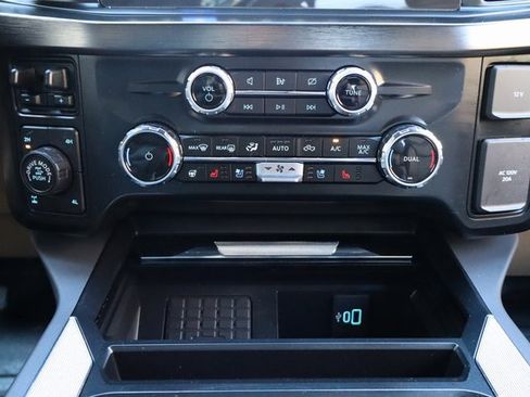 Used 2024 Ford F350 Lariat w/ Lariat Ultimate Package image 10