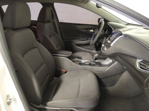 Used 2020 Chevrolet Malibu LT FWD image 21