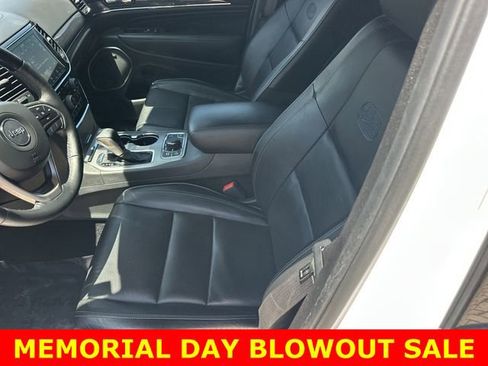 Used 2020 Jeep Grand Cherokee Overland AWD/4WD image 21