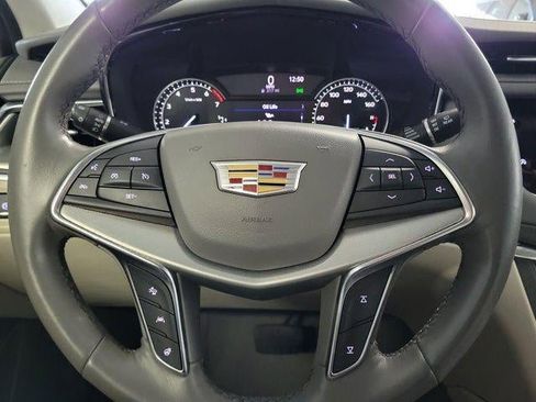 Certified 2022 Cadillac XT5 Premium Luxury image 14