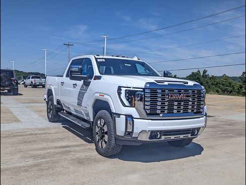New 2026 GMC Sierra 3500 Denali w/ Denali Reserve Package AWD/4WD image 5