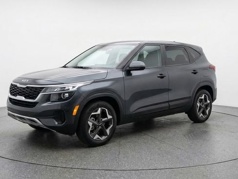 Used 2025 Kia Seltos S FWD image 3