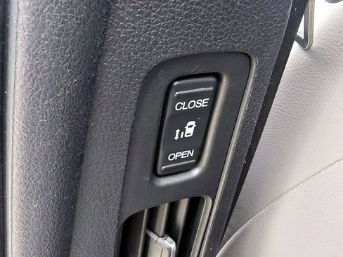 Used 2024 Honda Odyssey EX-L image 28
