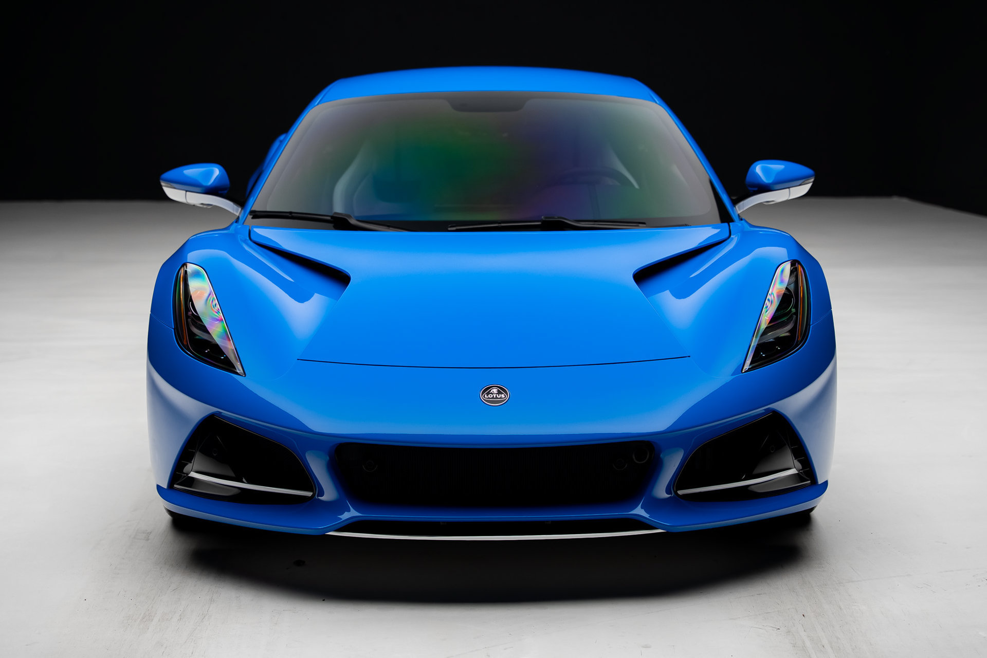 Used 2025 Lotus Emira RWD image 7