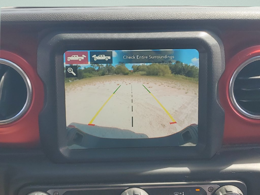 Used 2021 Jeep Gladiator Rubicon AWD/4WD image 18