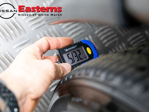 Used 2023 Nissan Kicks SR w/ SR Premium Package image 41