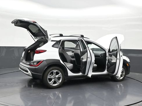 Used 2022 Hyundai Kona SEL FWD image 31