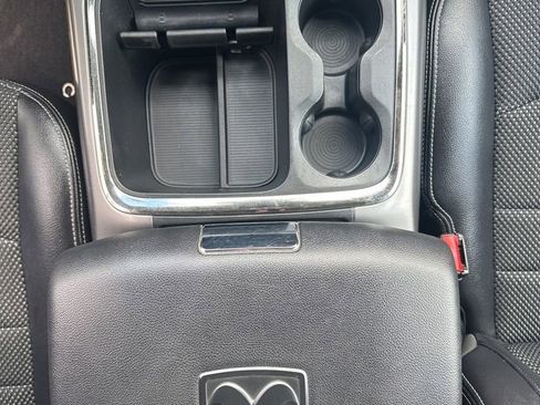Used 2018 RAM 2500 Big Horn w/ Sport Appearance Group AWD/4WD image 35