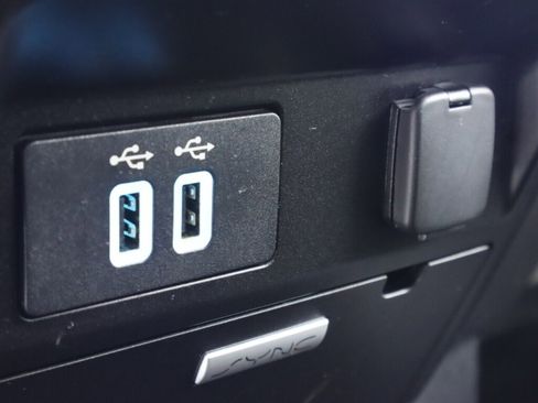 Used 2018 Ford F150 XLT w/ Equipment Group 302A Luxury image 28