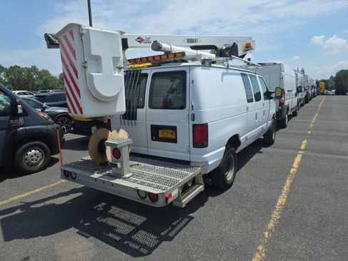 Used 2013 Ford E-350 and Econoline 350 Super Duty RWD image 3