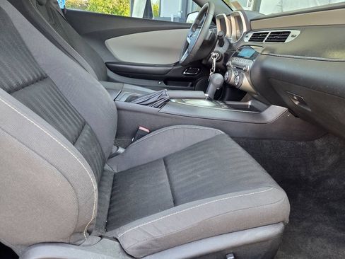 Used 2015 Chevrolet Camaro LS RWD image 31