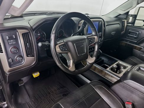 Used 2015 GMC Sierra 3500 Denali w/ Suspension Package, Off-Road AWD/4WD image 30