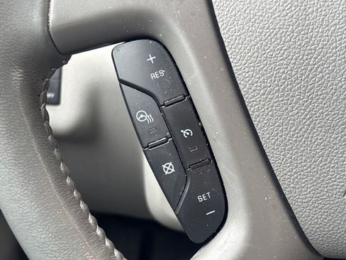 Used 2015 Buick Enclave Leather image 16