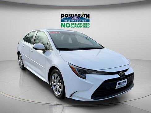 Used 2024 Toyota Corolla LE FWD image 19
