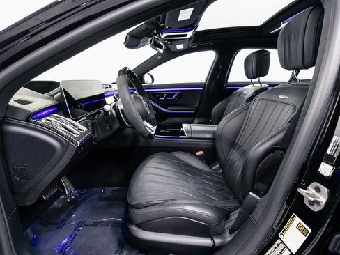 Certified 2025 Mercedes-Benz S 63 AMG S w/ Carbon Fiber Exterior Package image 8