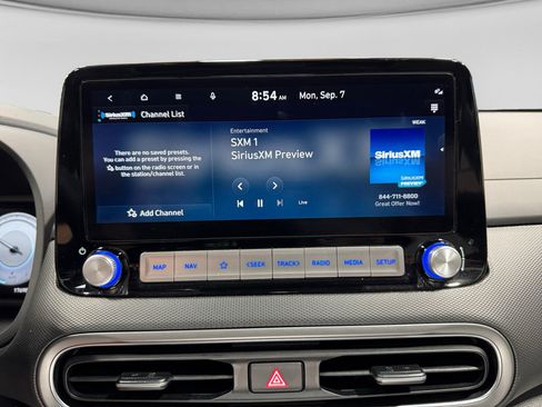 Used 2023 Hyundai Kona Limited w/ Cargo Package FWD image 12