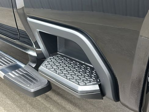 Used 2025 GMC Sierra 3500 Denali image 20